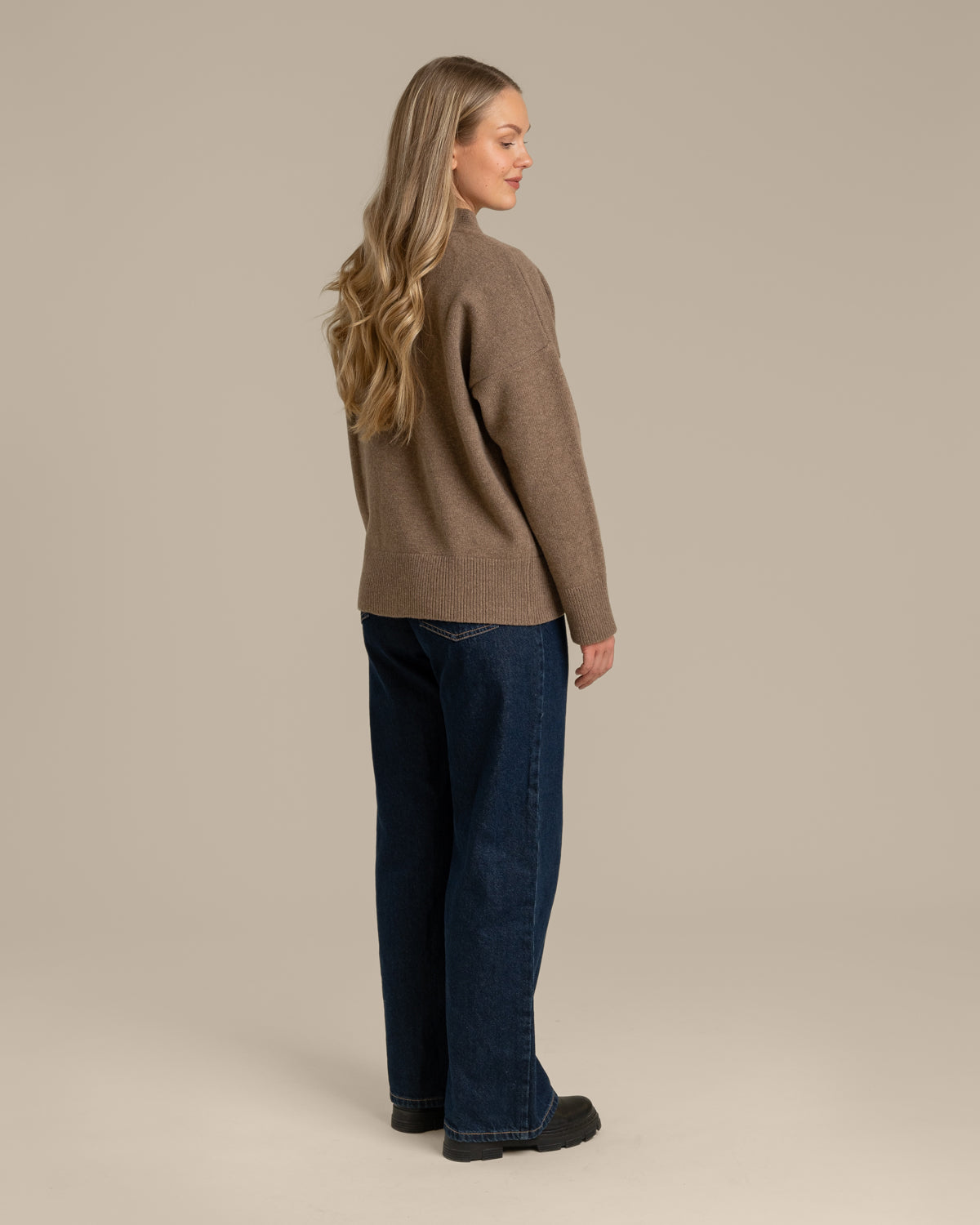 Kaste cardigan, medium brown