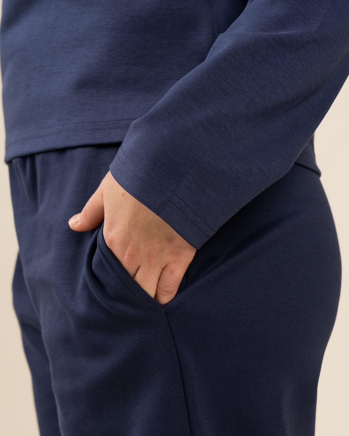 Leveät housut, meri Toive