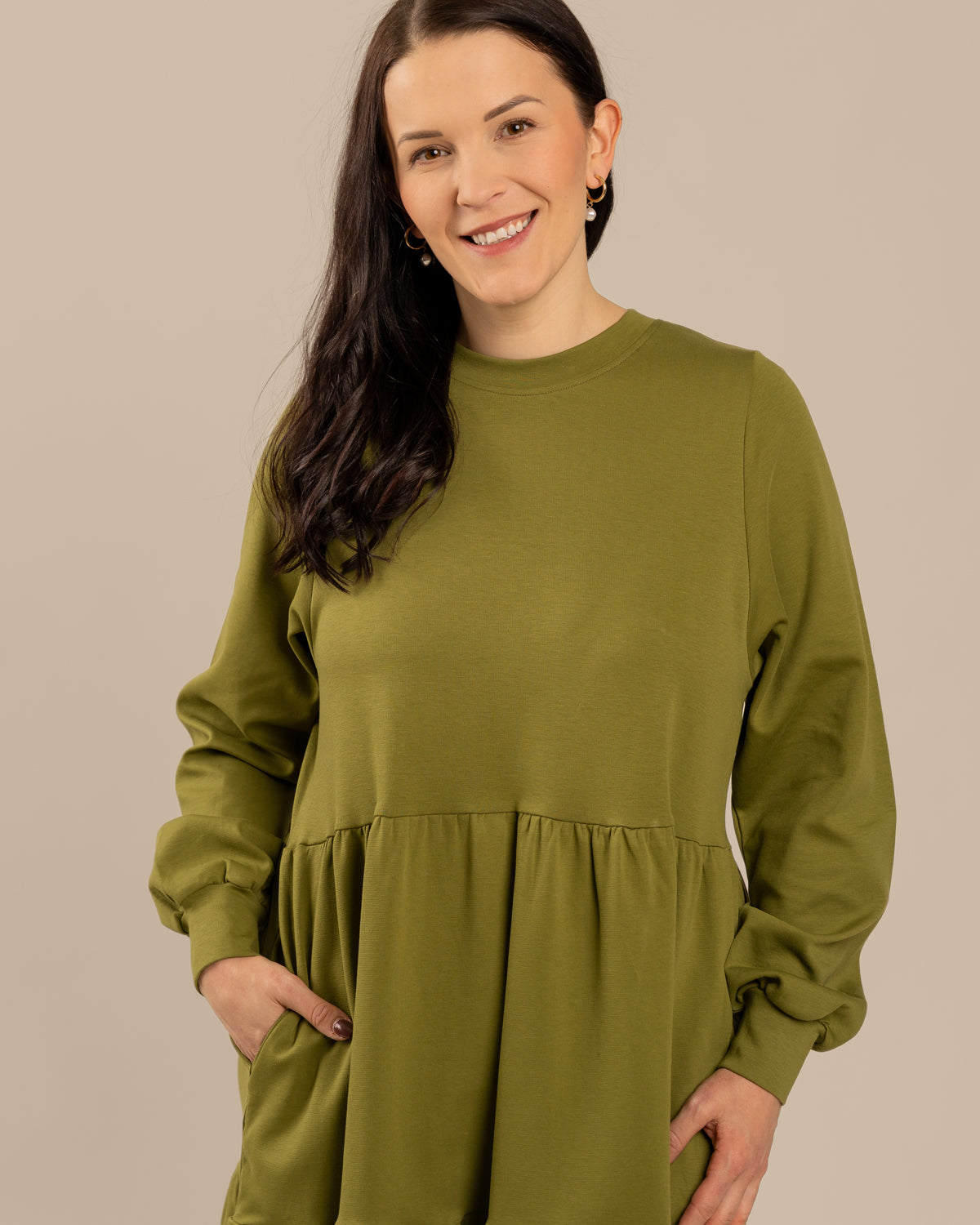 Pitkähihainen mekko, sammal Toive