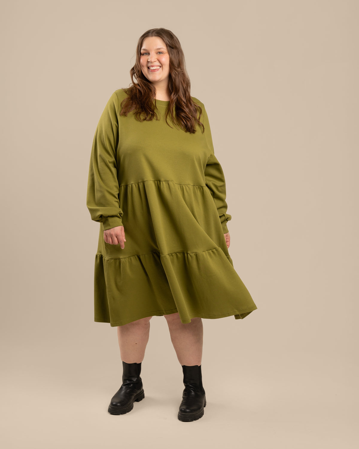 Pitkähihainen mekko, sammal Toive