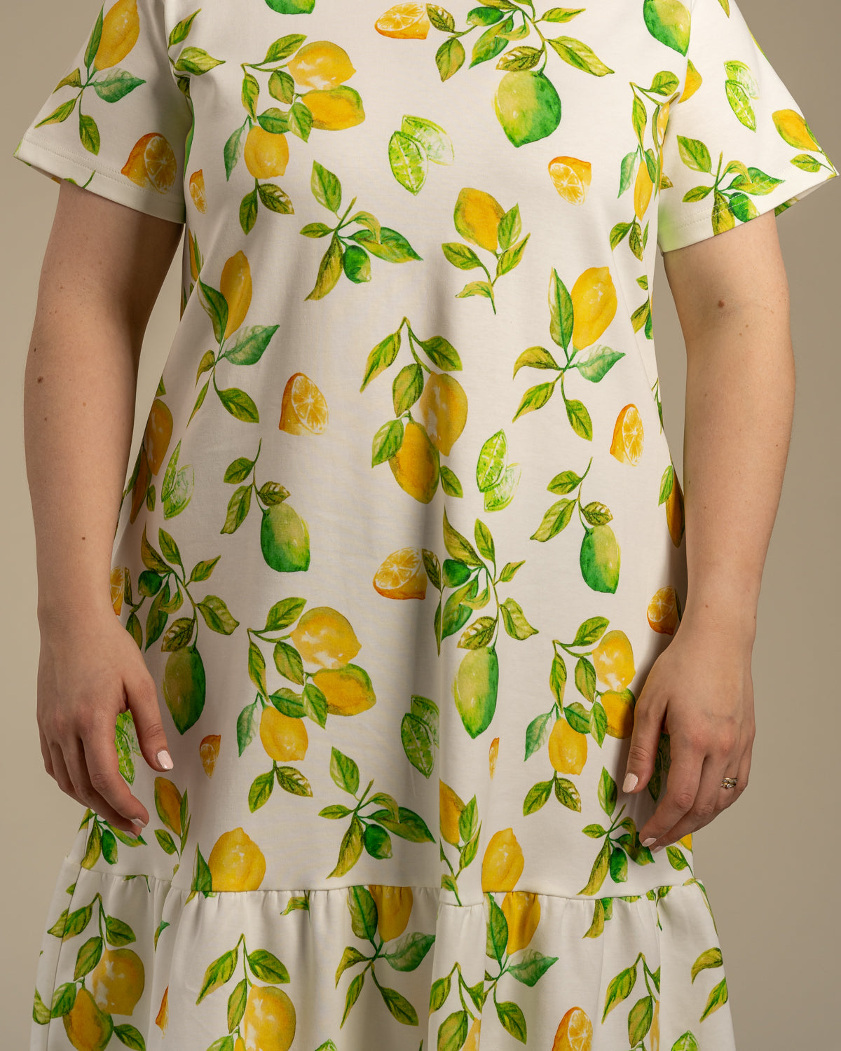 Poimuhelmainen mekko, Limone Toive