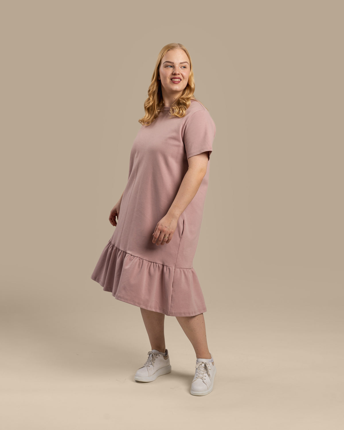 Poimuhelmainen mekko, roosa Toive.