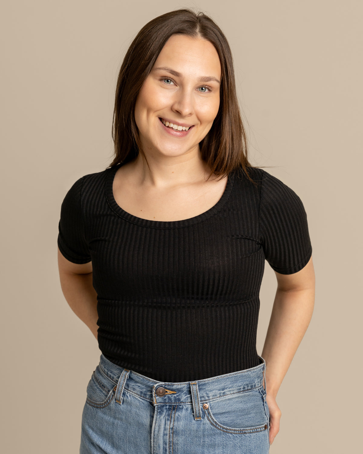 Ribbi t-paita avara, musta