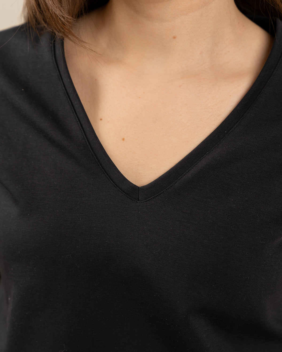 V-pääntie t-paita, musta Toive