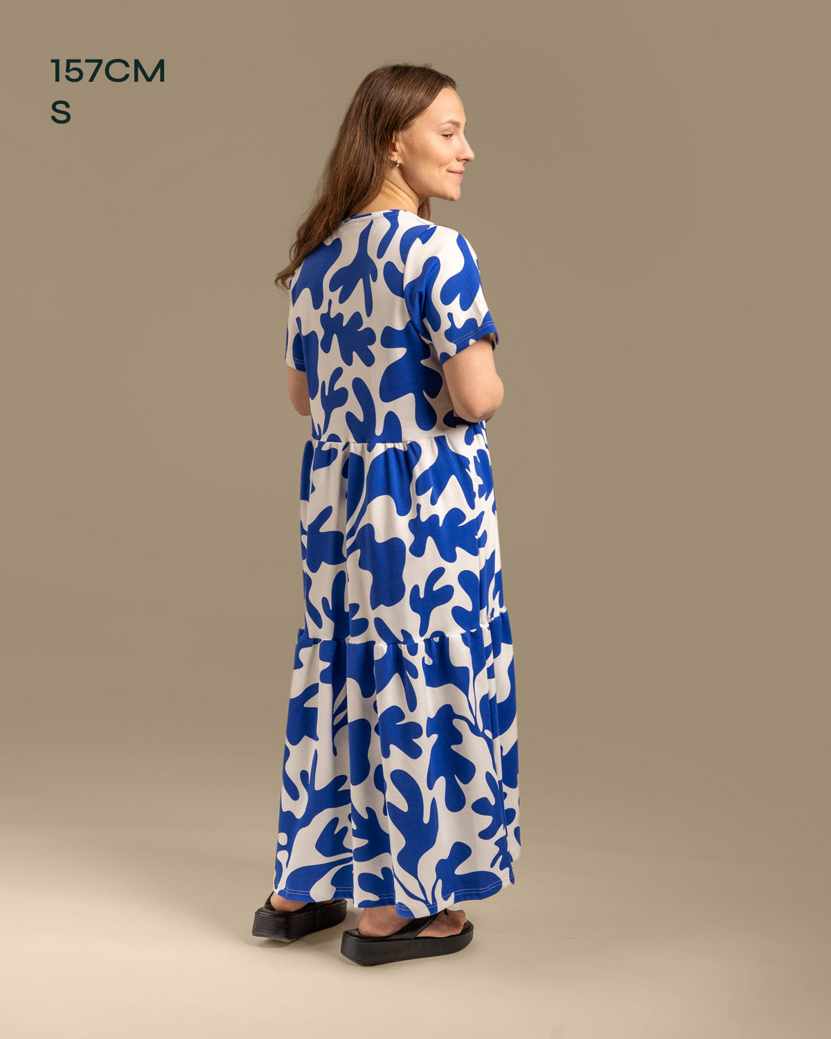 V-pääntiemekko pitkä, Como Toive