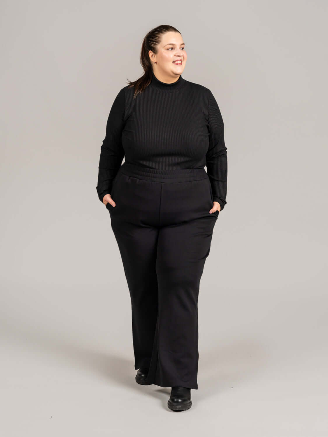 Ribbipoolo, musta Toive.