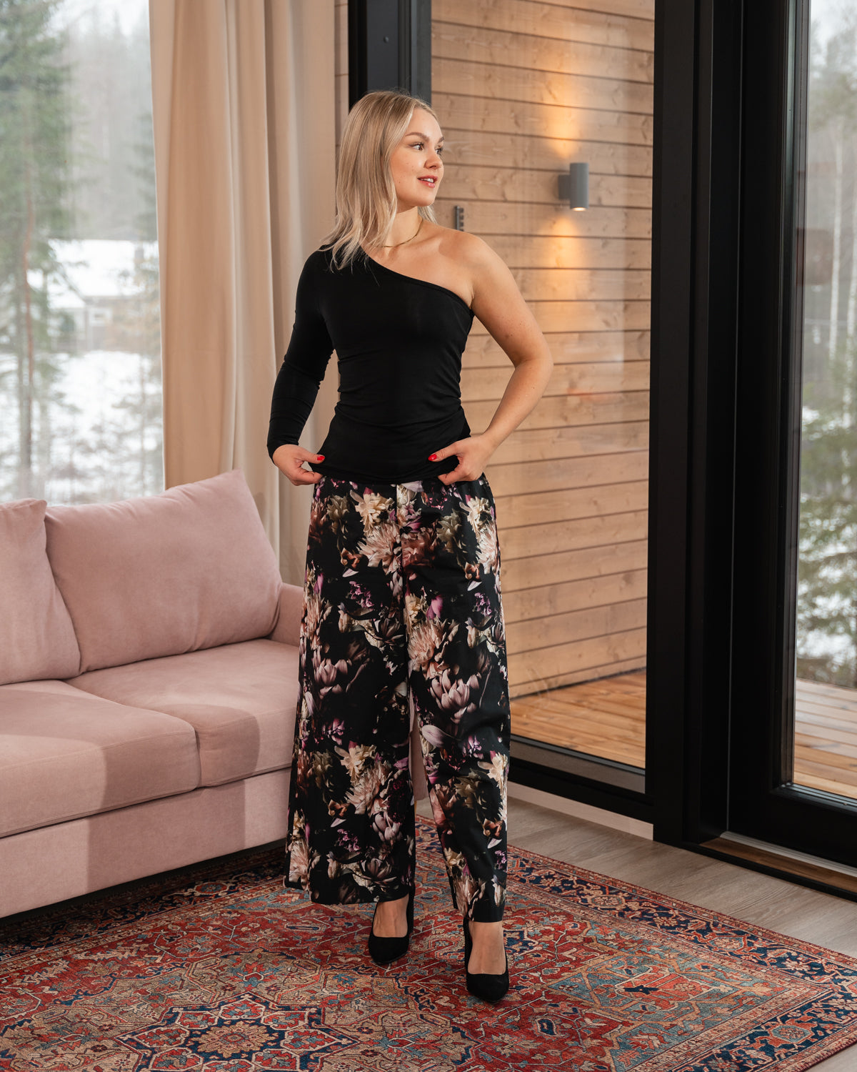 Yksiolkaiminenpaita, musta Toive.