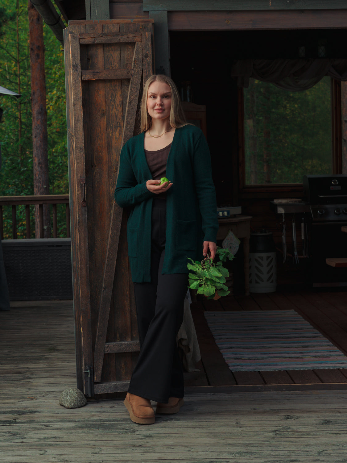 Tyyni Strickjacke, dunkelgrün