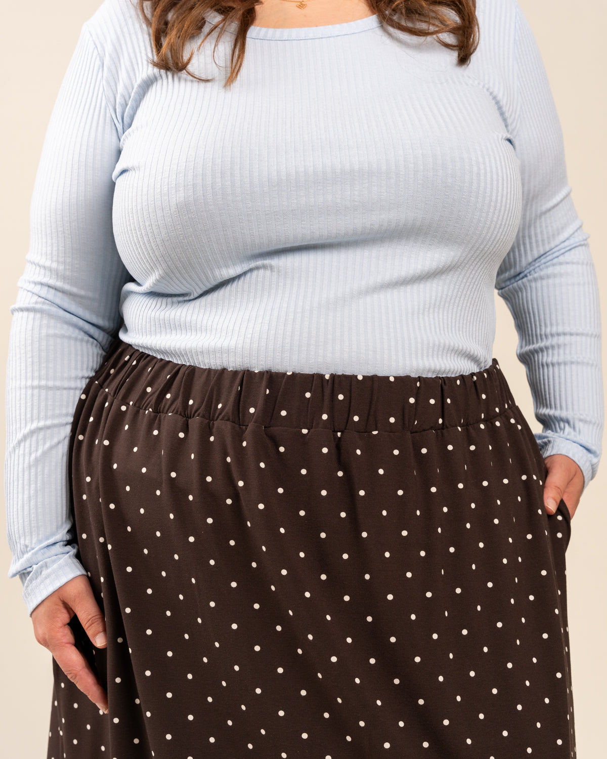 Hame, ruskea pilkku