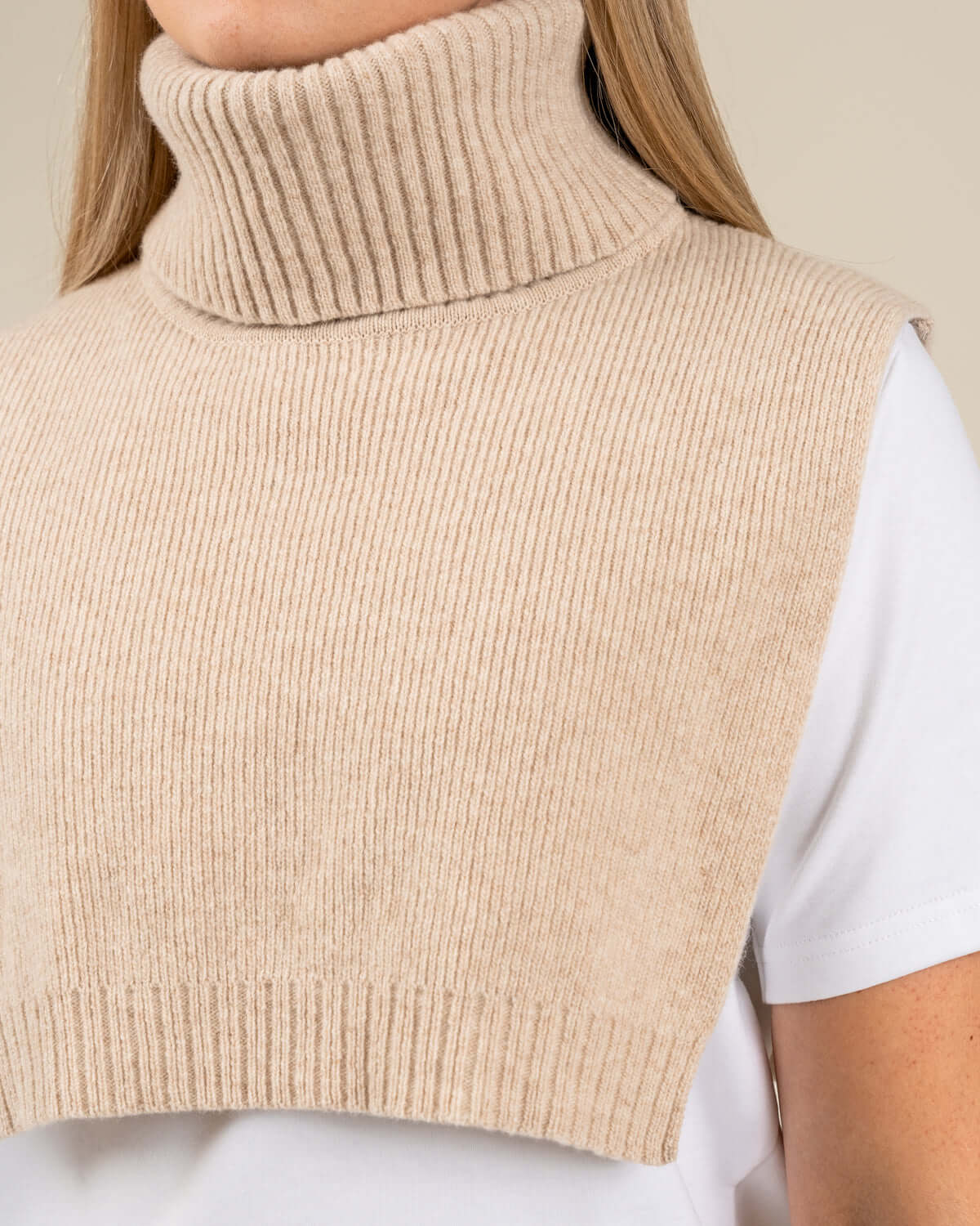 Halla kauluri, beige Toive.