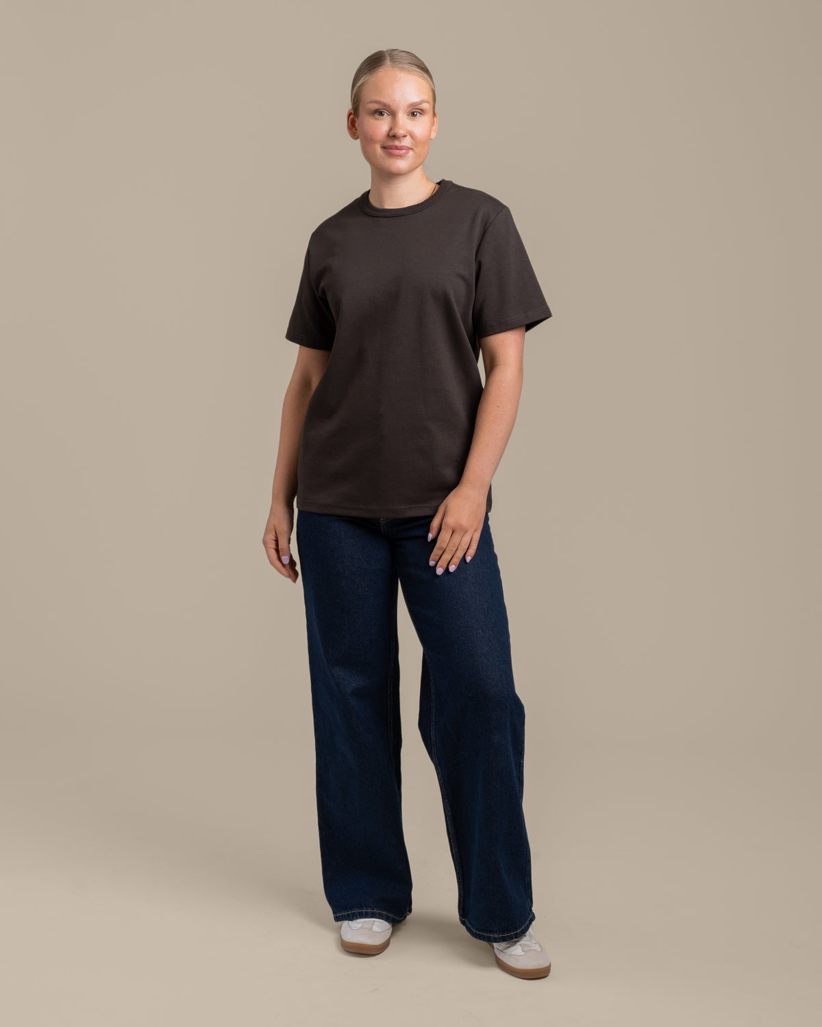 Zeitloses T-Shirt, rauchgrau