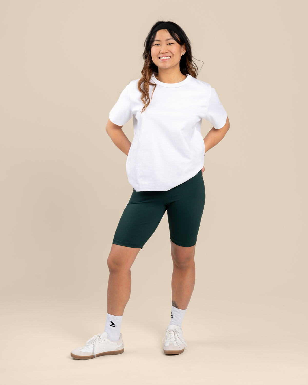 Biker shortsit, tummanvihreä