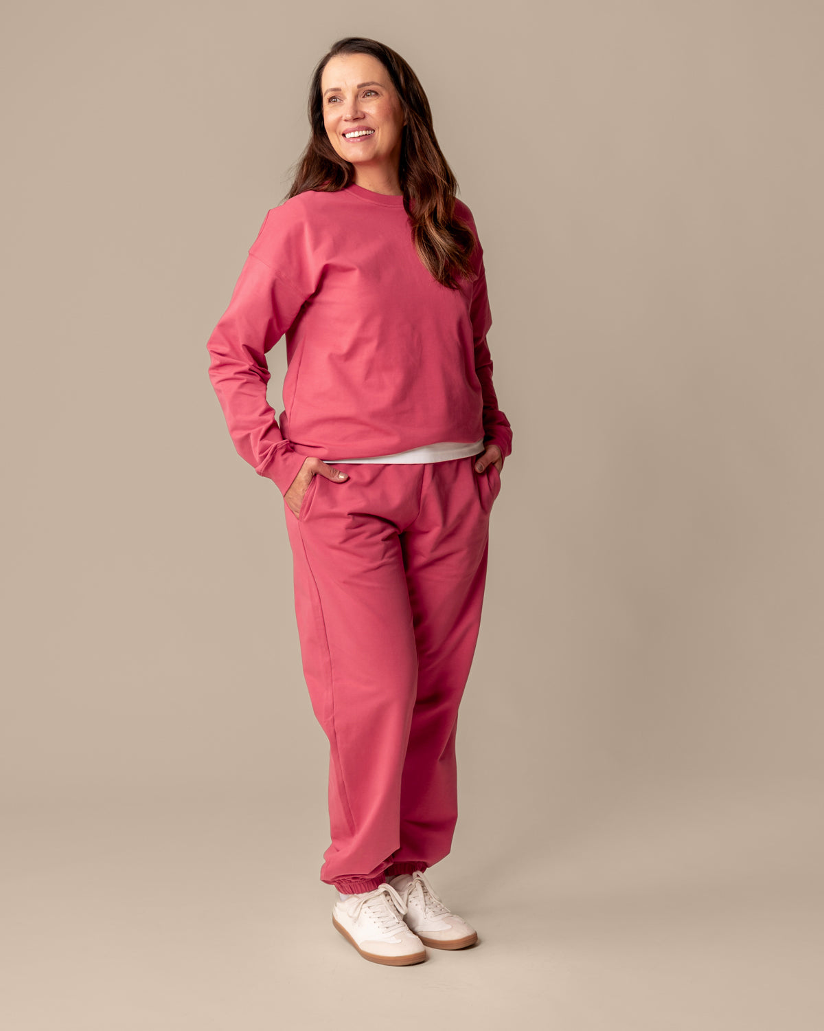 Collegehousut, marjapuuro Toive