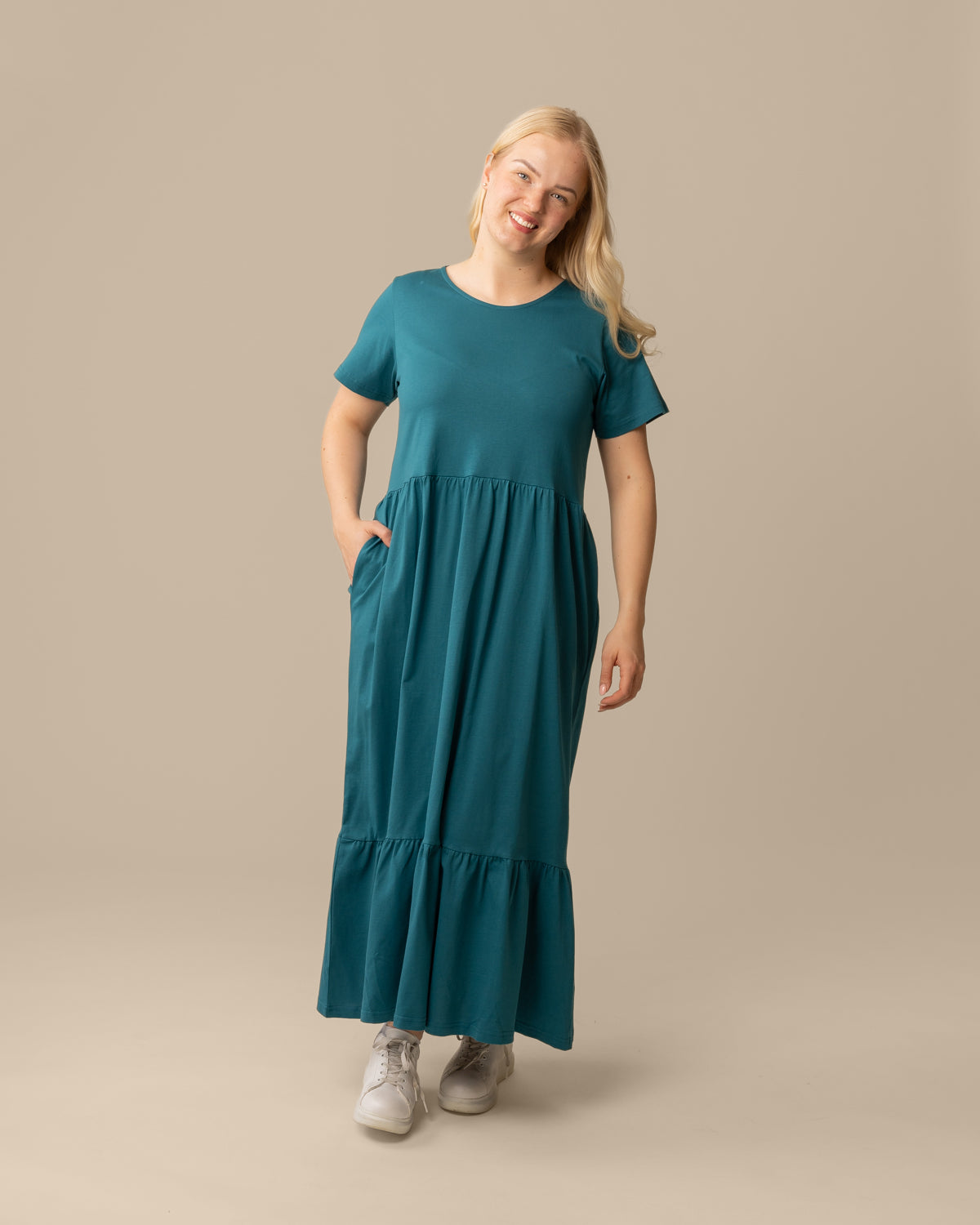 Hetki mekko, vaalea petrooli