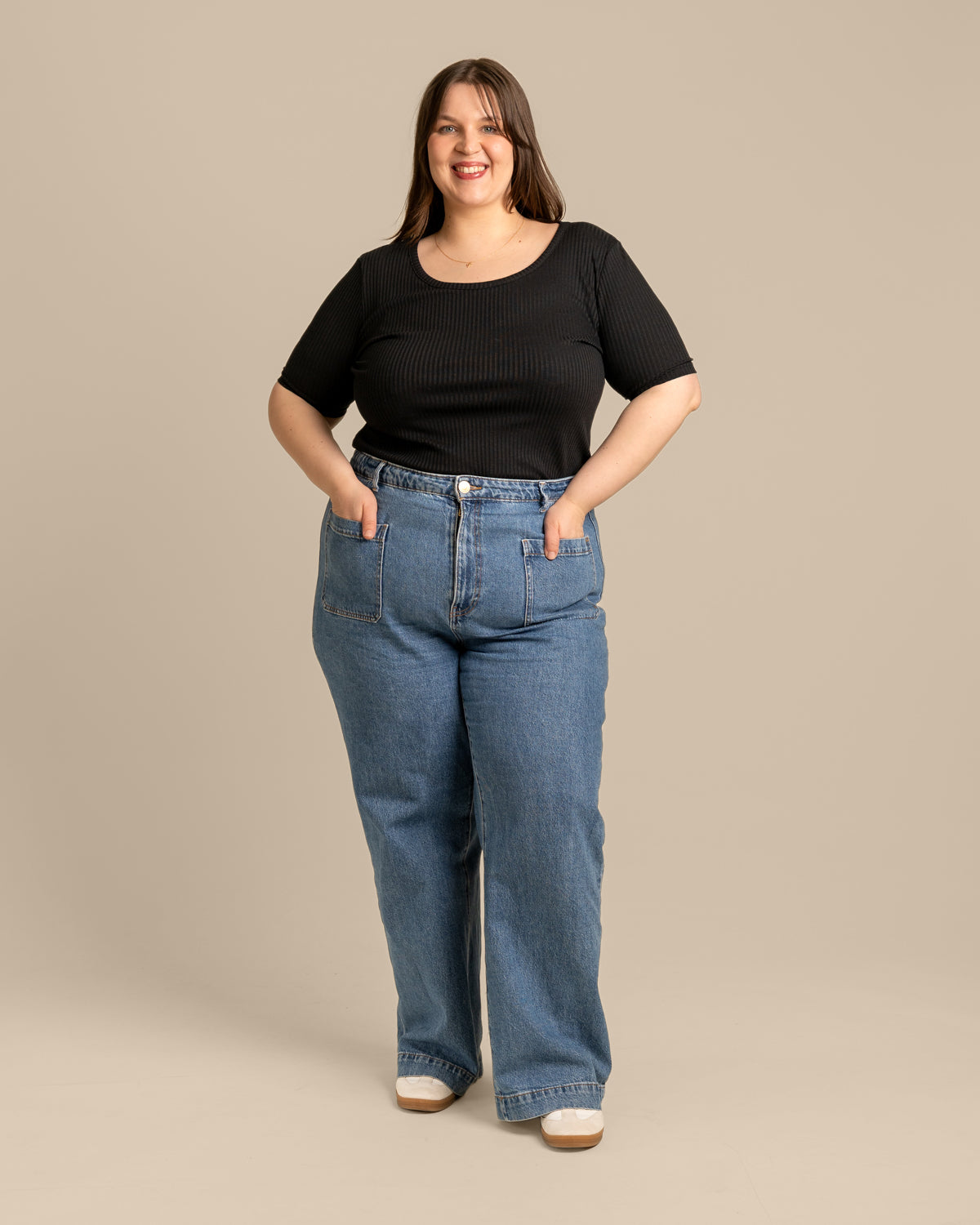 Ribbi t-paita avara, musta