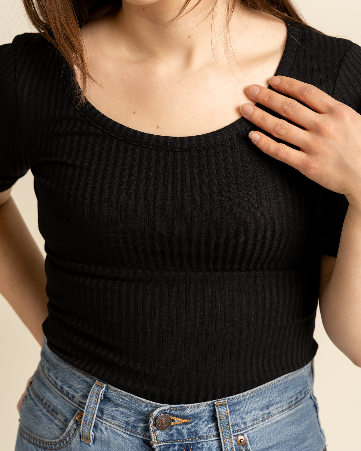 Ribbi t-paita avara, musta