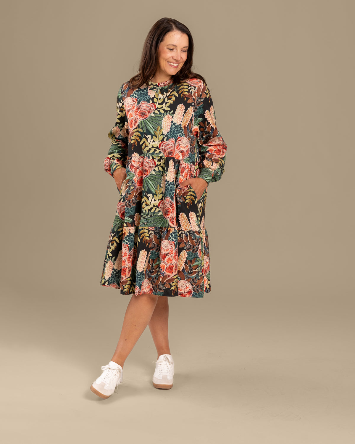 Pitkähihainen mekko, Kedolla Toive
