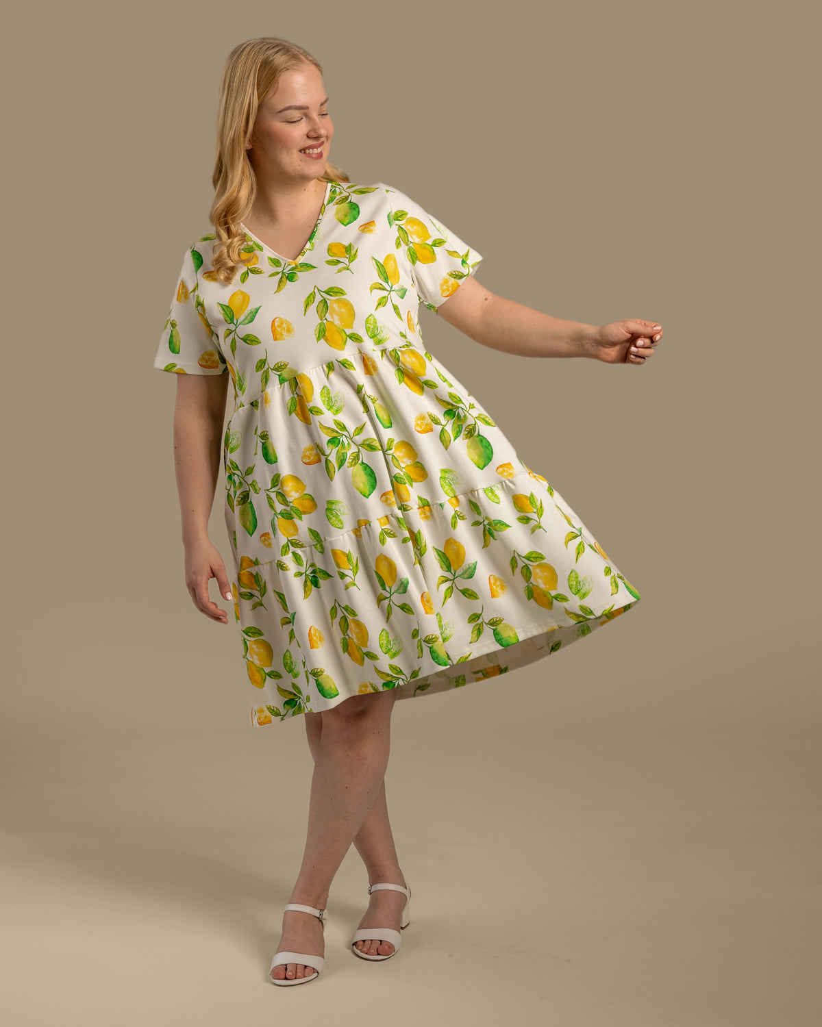 V-pääntiemekko, Limone Toive