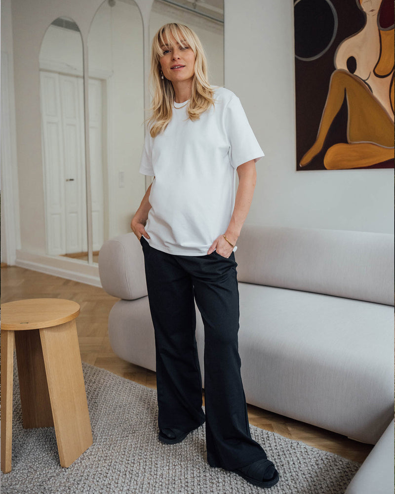 Sara Ticklen päällä Toiveen basics-mallistoa.