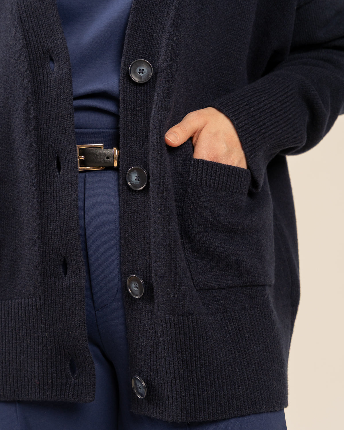 Kaste neuletakki, tummansininen Toive