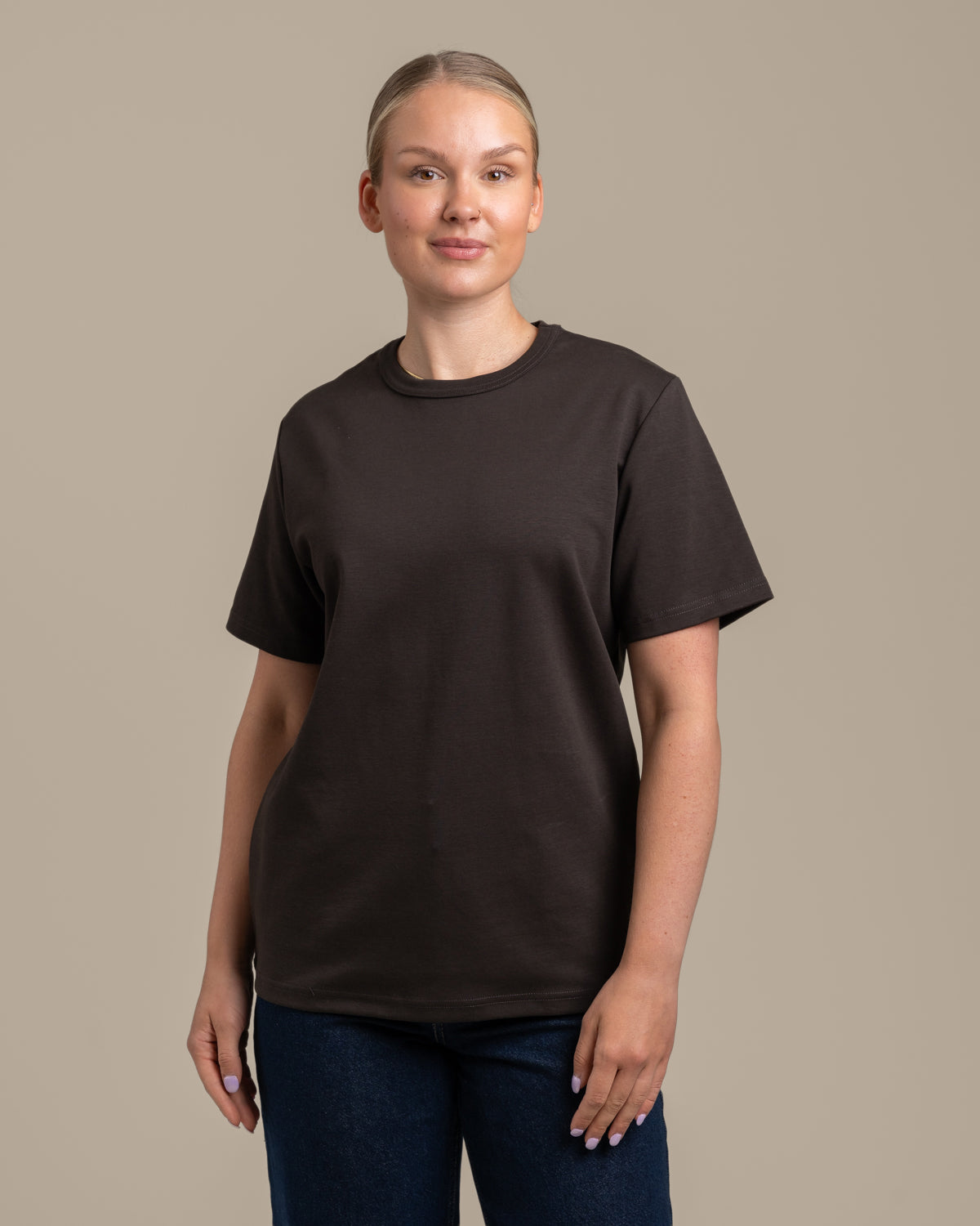 Zeitloses T-Shirt, rauchgrau