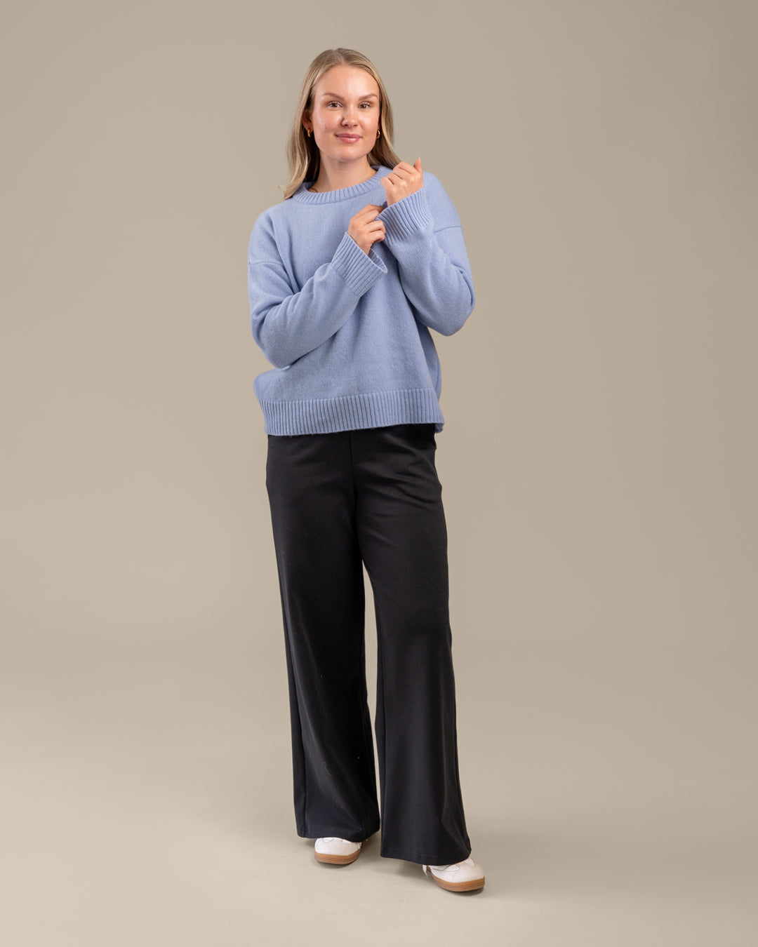 Glitzerpullover, hellblau