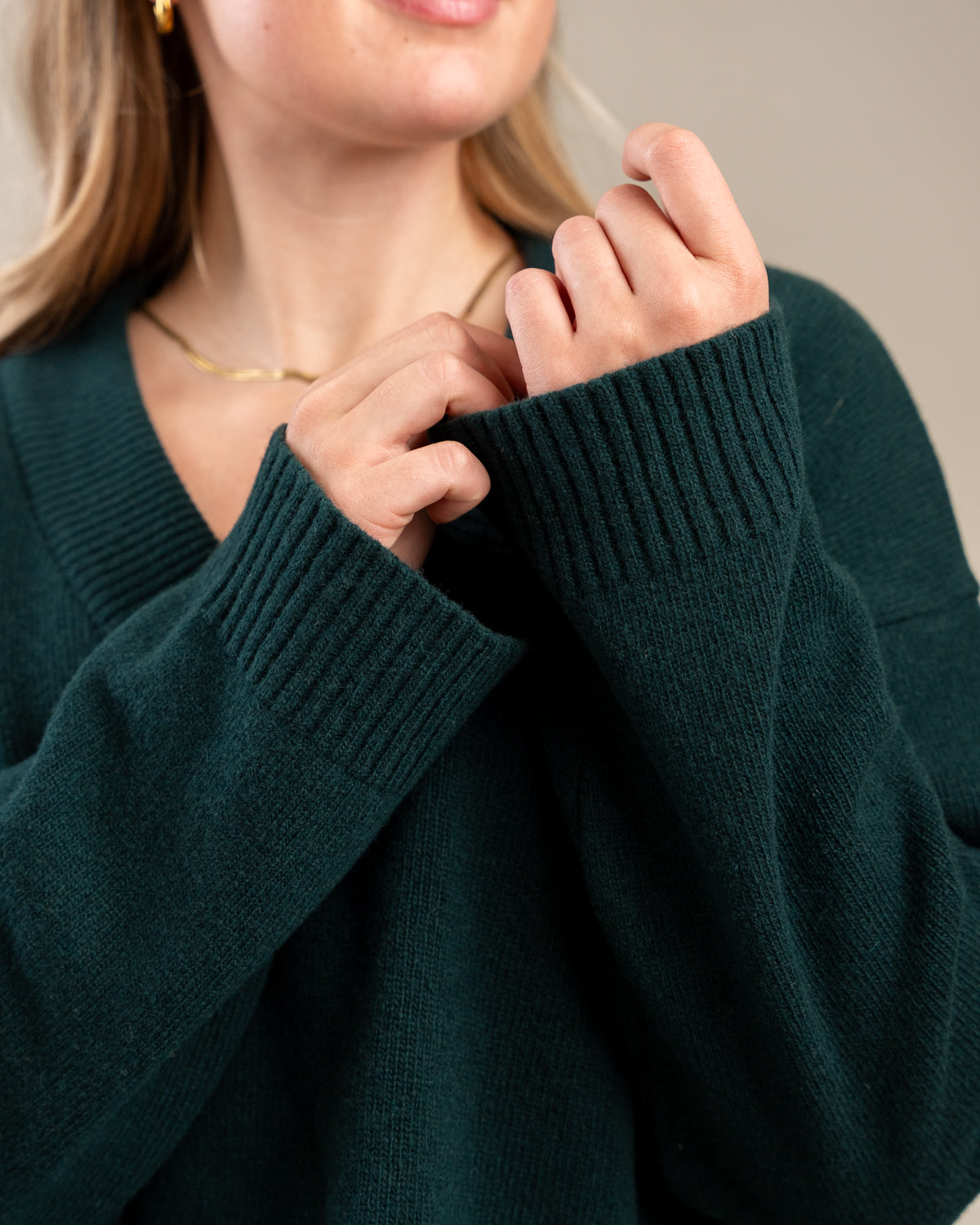 Väre Strickpullover, dunkelgrün