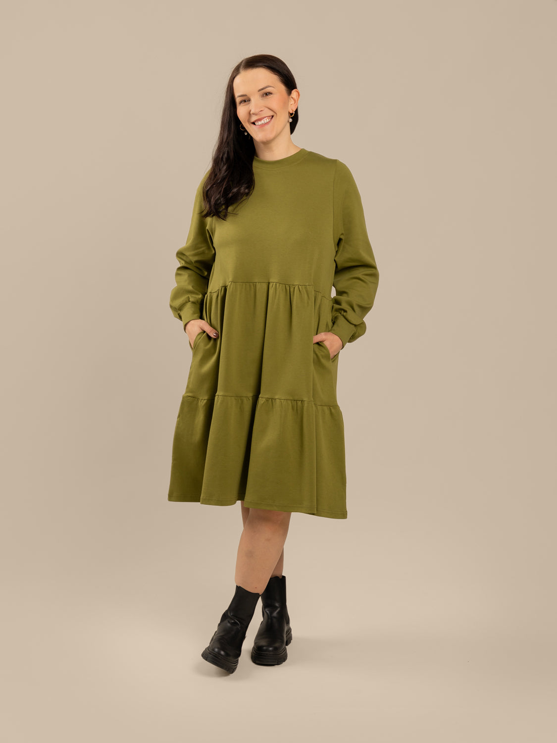 Pitkähihainen mekko, sammal Toive