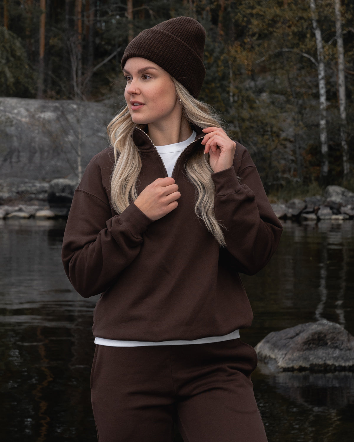 Half-zip, tummanruskea Toive